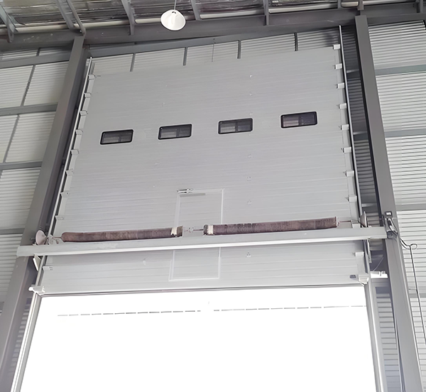 图木舒克工业滑升门