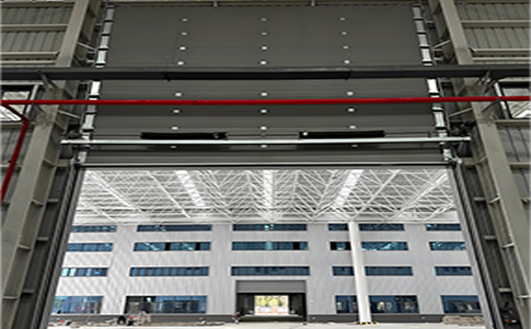 图木舒克工业提升门