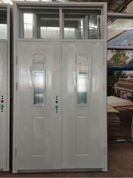 图木舒克学校教室门