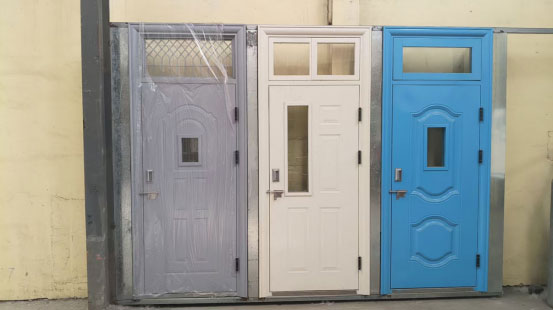 图木舒克学校教室门