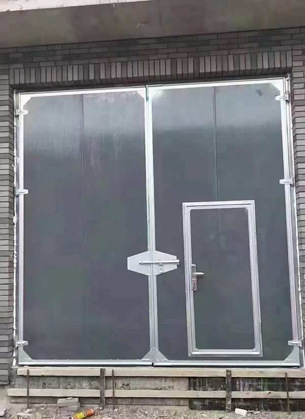 图木舒克工业平开门在大型设备制造车间的应用实例